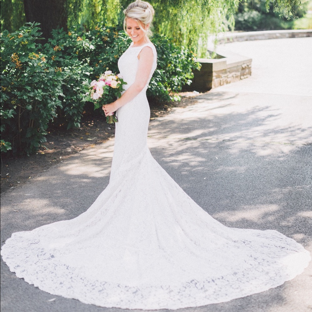 Mikaella Bridal Wedding Dress - US size 4
